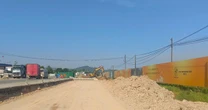 VIDEO: Dự án đường 500 tỉ đồng thi công “chắp vá” do vướng mặt bằng