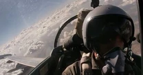 Phi công Su-35 Nga sẵn sàng đối đầu F-16 Ukraine