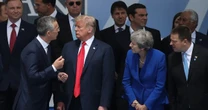 RT: Ông Trump dọa bỏ về giữa hội nghị, loạt lãnh đạo châu Âu phải vội vàng "níu chân"