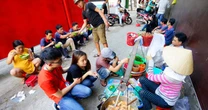 Đề xuất phạt 5-7 triệu đồng nếu tiếp xúc thực phẩm không cắt ngắn móng tay, đeo đồng hồ, vòng, lắc