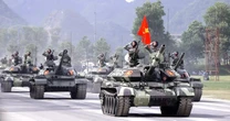 Dàn khí tài 'hùng dũng' tiến bước tại Tổng hợp luyện diễu binh lần 2: Tên lửa đạn đạo, pháo phản lực, UAV