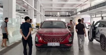 Ô tô Trung Quốc không ngừng giảm giá ở thị trường Việt Nam