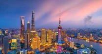 Vui mừng khi biết du lịch Trung Quốc, Hàn Quốc, Singapore, Ấn Độ, Đài Loan sắp không phải đổi tiền, có thể thanh toán trực tiếp bằng app ngân hàng trong nước