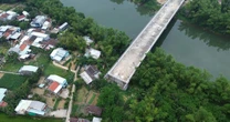 Cầu trăm tỷ chơi vơi không đường dẫn