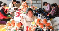 Doanh nghiệp vừa và nhỏ tại Mỹ bất lực trong việc giảm phụ thuộc vào Trung Quốc giữa 'bão' thuế quan: "Chúng tôi sẽ phá sản nếu chuyển sản xuất về quê nhà"