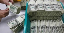 Ngày 23/4: Ngân hàng Nhà nước tăng mạnh tỷ giá USD, giá đô la tự do lên cao kỷ lục gần 26.500 đồng
