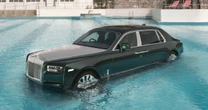 Cận cảnh nhúng nước siêu xe Rolls-Royce giá 50 tỷ đồng