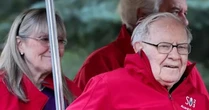 100 ngày đếm ngược huyền thoại Warren Buffett nghỉ hưu, 1 cổ phiếu hàng đầu danh mục có thể tiếp tục bị cắt giảm để bước sang kỷ nguyên mới