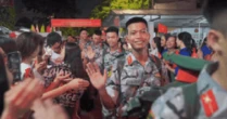 Khối diễu binh A50 tạm biệt TP HCM: "Tình cảm của bà con làm chúng tôi rất xúc động!"