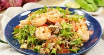Thứ từng là thức ăn cho lợn bỗng hóa "vàng xanh", giá 1 triệu/kg vẫn "cháy hàng"