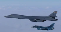 Oanh tạc cơ B-1B của Mỹ lần đầu đồn trú dài ngày tại Nhật Bản