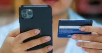 Tài khoản ngân hàng bất ngờ được cộng thêm 450 triệu, không lâu sau công an mời lên làm việc