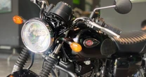 'Vua côn tay' 175cc bất ngờ giảm đậm hơn 20 triệu đồng: Thiết kế đậm nét cổ điển, trang bị vượt Honda Winner X và Yamaha Exciter