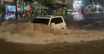 VIDEO: Xe Lexus LX570 "chết đứng" khi trên đoạn đường ngập nước, lái xe cần lưu ý gì?