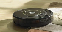 Người Mỹ phát minh ra robot hút bụi - vì sao giờ đây Trung Quốc 'đè bẹp' hết mọi đối thủ?