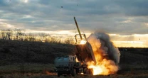 Mỹ nối lại việc cung cấp tên lửa HIMARS và đạn pháo 155 mm cho chiến sự