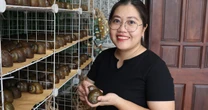 CLIP: Cô Út ở Cần Thơ nuôi ốc "ngủ đông" thành đặc sản, giá đắt đỏ