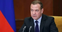 Ông Medvedev cảnh báo về 'cơ hội cuối cùng' dành cho Ukraine