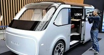 Sharp chuẩn bị tung ra mẫu xe điện ý tưởng có phòng chiếu phim