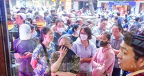 Cảnh tượng chưa từng thấy ở 'phố vàng' Hà Nội
