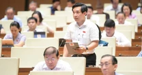 Đại biểu Nguyễn Văn Cảnh lần thứ 2 tha thiết đề xuất quy tắc "dây kéo áo" để giảm tắc đường