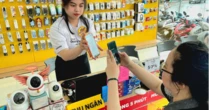 Dịch vụ nạp - rút tiền tại Thế Giới Di Động sau 6 tháng: phí nhẹ, hỗ trợ hơn 40 ngân hàng lớn phổ biến…