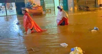Lào Cai: Nước lũ dâng gần 3m trong 4 giờ, trăm người phải sơ tán khẩn cấp