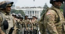 Ông Trump xác định mục tiêu tội phạm liên bang tiếp theo, có thể điều quân đội, nói cần 2 tuần chấn chỉnh