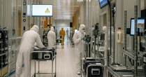 Mỹ đau đầu với giấc mộng ‘mang chip về nhà’: 1 con chip phải đi qua ít nhất 6 nước, 'vượt biên' 70 lần mới đến tay người dùng