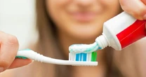 Đình chỉ lưu hành, thu hồi kem đánh răng Aquafresh và hàng loạt mỹ phẩm chăm sóc da