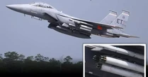 Tiêm kích F-15 mang 42 tên lửa giá rẻ để diệt cả bầy máy bay không người lái