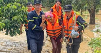 Vượt dòng nước xiết cứu 6 người dân, Công an Sơn La nhận thư khen từ Bộ Công an