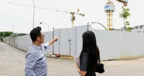 Dù đã có biệt thự 2.000m2 tại Mỹ, nhà phố cổ nhưng Bằng Kiều vẫn “tất tay” mua một lúc 3 căn chung cư Hà Nội, tên chủ đầu tư càng khiến nhiều người ngỡ ngàng