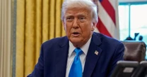 Ông Biden bị tố dùng bút ký tự động, Tổng thống Trump gọi là 'bê bối lịch sử'