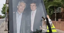Tổng thống Trump kiện Wall Street Journal vì bài báo về tỷ phú ấu dâm Epstein, đòi bồi thường 10 tỷ USD
