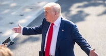Tổng thống Donald Trump “xoay chiều”, bảo vệ không phận Ukraine bằng cách đặc biệt