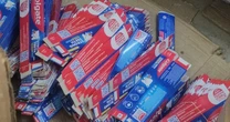 Đột kích một nhà máy, công an triệt phá đường dây sản xuất kem đánh răng Colgate giả quy mô lớn, tịch thu loạt máy móc và hóa chất kém chất lượng