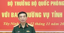 Bộ trưởng Quốc phòng Phan Văn Giang làm việc với Ban Thường vụ Tỉnh ủy Tây Ninh