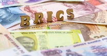 Phi đô la hóa ‘nóng’ lên: 2 quốc gia chủ chốt BRICS có động thái mới nhất nhằm lật đổ đồng USD, vị thế của đồng bạc xanh thêm lung lay?