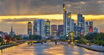 Nới trần nợ công, bơm 500 tỷ Euro đầu tư nhưng tăng trưởng vẫn trì trệ: Chuyện gì đang xảy ra với nền kinh tế Đức?