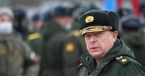 Ông Putin miễn nhiệm Tổng tư lệnh các lực lượng lục quân Oleg Salyukov