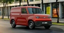 Vừa ra mắt 1 tháng, xe tải điện của ông Phạm Nhật Vượng được khách sộp chốt mua 2.000 chiếc