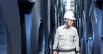 Sản lượng bán HRC tăng 37% sau 5 tháng, Hòa Phát vẫn hứng 'cú đấm' từ thép cán nóng khổ rộng Trung Quốc