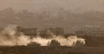 Israel chặn tên lửa phóng vào lãnh thổ, hàng viện trợ chất đống ở biên giới Gaza