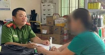 Đến bưu điện chuyển 60 triệu đồng để nhận quà giá trị từ bạn trai Việt kiều, người phụ nữ bất ngờ bị Công an xã mời làm việc