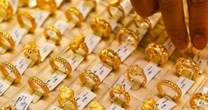 Giá vàng nhẫn vừa lập đỉnh gần 130 triệu đồng/lượng: Nữ nhân viên văn phòng mua vàng từ lúc 65 triệu, nay sở hữu gần 200 chỉ