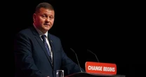 Cựu Tổng Tư lệnh Zaluzhny chờ thời cơ thách thức Tổng thống Zelensky?
