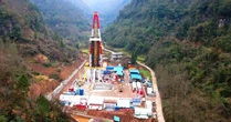 Khoan thủng 3,3 km đất đá, hơn 200 tỷ mét khối khí phun lên ngùn ngụt, Trung Quốc trúng đậm ‘kho báu’ trải rộng xuyên tỉnh, củng cố an ninh năng lượng