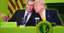 Vì sao Tổng thống Trump lùi hạn áp thuế đối ứng sang 1/8?