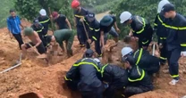 Cảnh sát cứu hộ vụ sạt lở ở Hà Giang: Trái tim dừng một nhịp trước thi thể nạn nhân phủ đầy bùn đất